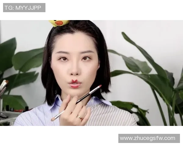 足球明星素颜妆揭秘自然美丽的秘密与日常护肤技巧分享